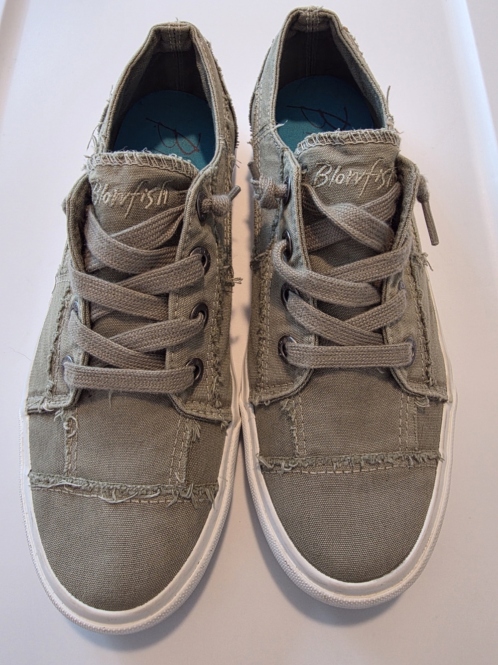 Blowfish Malibu Low-Top Canvas Sneakers in Olive